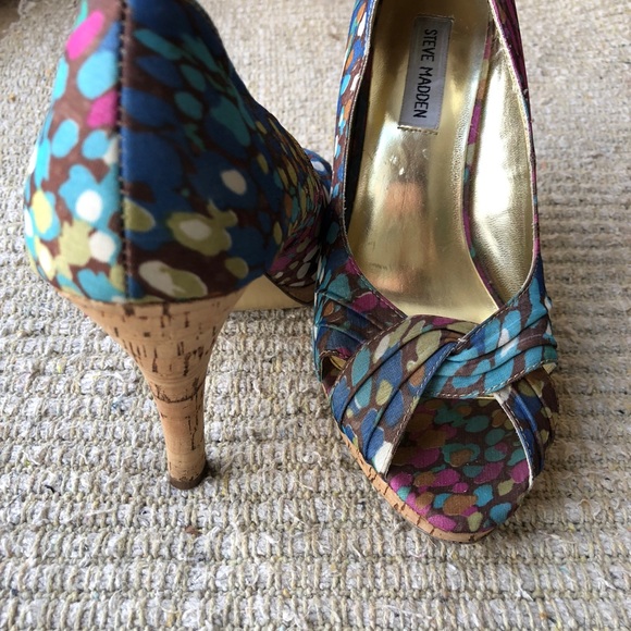 Steve Madden “P-Destin” Peep Toe Heels - Picture 3 of 6